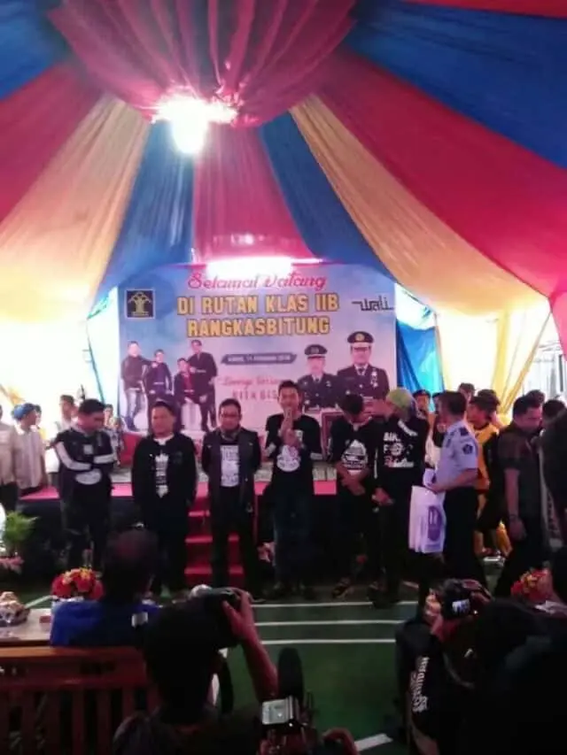 Rutan Rangkasbitung Resmikan Barbershop dan Tailor Bersama Wali Band Rutan Rangkasbitung Resmikan Barbershop dan Tailor Bersama Wali Band
