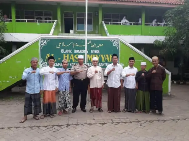 Kapolsek Neglasari, Polrestro Tangerang Kota dan Tokoh Agama Siap Melawan Hoax Kapolsek Neglasari, Polrestro Tangerang Kota dan Tokoh Agama Siap Melawan Hoax