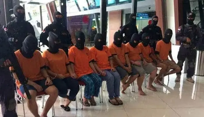 Polresta Bandara Soekarno-Hatta dan Bea Cukai Tangkap Sindikat Jaringan Narkoba Internasional Polresta Bandara Soekarno-Hatta dan Bea Cukai Tangkap Sindikat Jaringan Narkoba Internasional