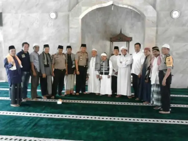 Kapolsek Batuceper Gelar Mimbar Kamtibmas dan Pembagian Brosur di Masjid Annur Kapolsek Batuceper Gelar Mimbar Kamtibmas dan Pembagian Brosur di Masjid Annur