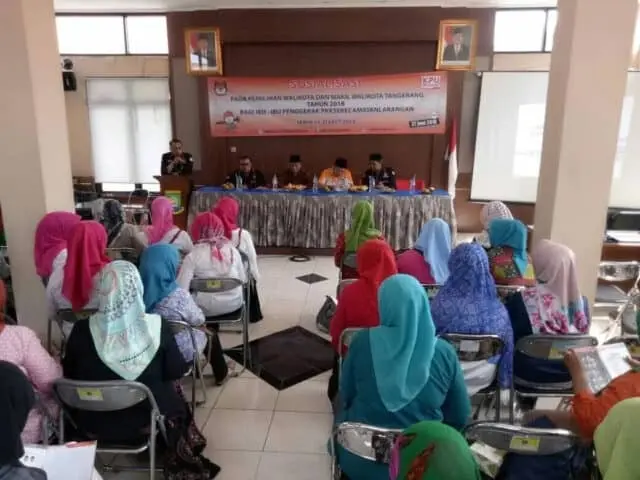 Penggerak PKK Kecamatan Larangan Diajak Turut Sosialisasikan dan Sukseskan Pilkada Penggerak PKK Kecamatan Larangan Diajak Turut Sosialisasikan dan Sukseskan Pilkada