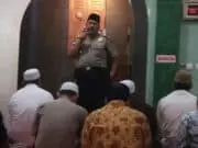 Kapolsek Karawaci Melaksanakan Giat Shubuh Keliling ke Masjid Al Muhajirin Kapolsek Karawaci Melaksanakan Giat Shubuh Keliling ke Masjid Al Muhajirin