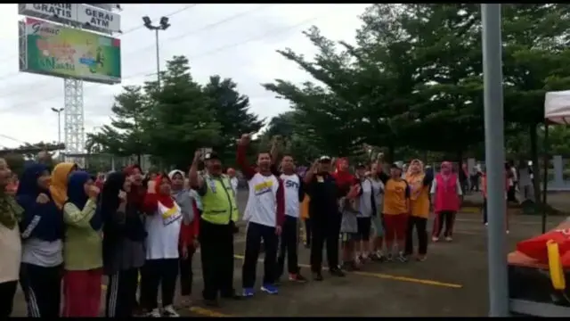 Kapolsub Sektor Palem Semi Bersama Masyarakat Cibodas Gelar Deklarasi Anti Hoax Kapolsub Sektor Palem Semi Bersama Masyarakat Cibodas Gelar Deklarasi Anti Hoax