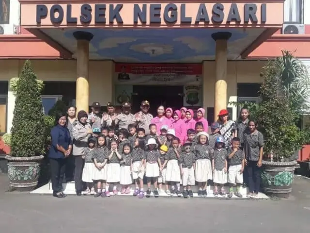 Jalin Kedekatan Emosional, Program Polkis Diselenggarakan di Aula Kantor Polsek Neglasari Jalin Kedekatan Emosional, Program Polkis Diselenggarakan di Aula Kantor Polsek Neglasari