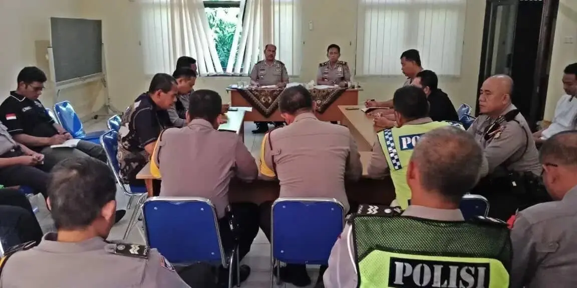 Menghadapi Pilkada Kota Tangerang, Polsek Karawaci Gelar Apel Pasukan