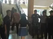 Kapolsub Sektor Palem Semi Polsek Jatiuwung Bersama Babinsa Gelar Pengamanan Perayaan Hari Paskah Kapolsub Sektor Palem Semi Polsek Jatiuwung Bersama Babinsa Gelar Pengamanan Perayaan Hari Paskah