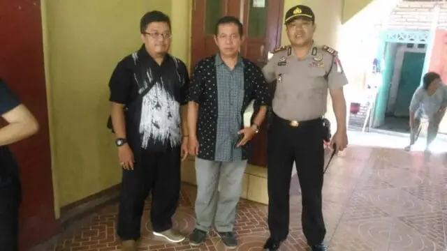 Wakapolsek Neglasari Monitoring Pengamanan Kebaktian Di Gereja Maranatha Wakapolsek Neglasari Monitoring Pengamanan Kebaktian Di Gereja Maranatha
