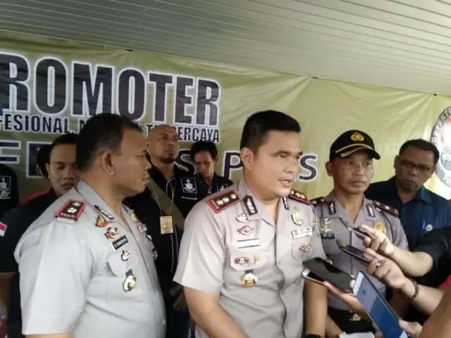 BNN dan Polres Metro Tangerang Kota Musnahkan Sabu dari Driver Ojek Online BNN dan Polres Metro Tangerang Kota Musnahkan Sabu dari Driver Ojek Online