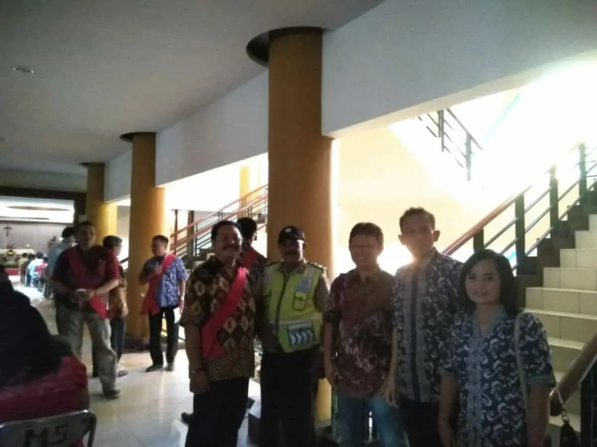 Kapolsub Sektor Palem Semi Aiptu Purwanto Giat Pengamanan Paskah Di Gereja Santo Agustinus