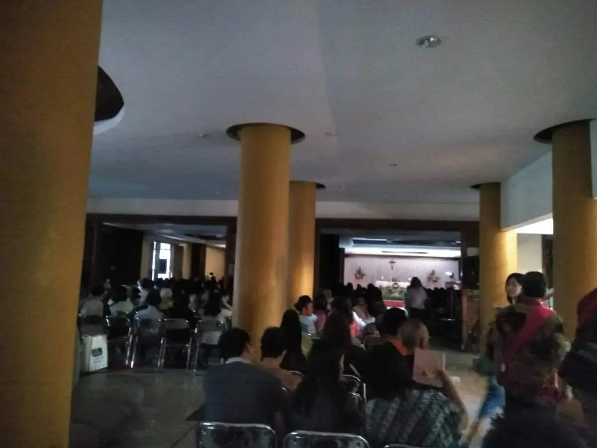 Kapolsub Sektor Palem Semi Aiptu Purwanto Giat Pengamanan Paskah Di Gereja Santo Agustinus