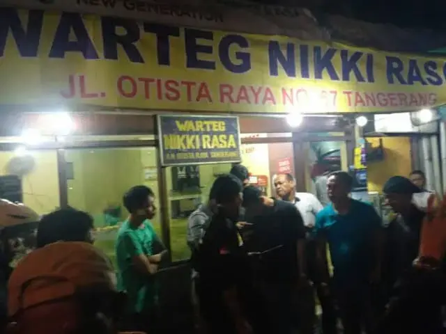 Pria Ini Tewas Mendadak di Warteg Pria Ini Tewas Mendadak di Warteg