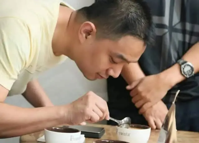 Menilik Kenikmatan dan Potensi Bisnis dari Secangkir Kopi