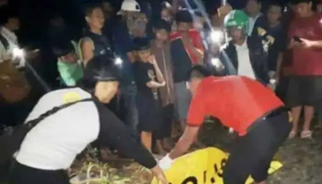 Polsek Serpong Evakuasi Mayat Seorang Pria Meninggal Tertabrak Kereta di Serpong Polsek Serpong Evakuasi Mayat Seorang Pria Meninggal Tertabrak Kereta di Serpong