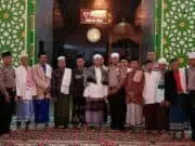 Personel Polsek Jatiuwung Keliling Masjid Laksanakan Shalat Shubuh Berjamaah Personel Polsek Jatiuwung Keliling Masjid Laksanakan Shalat Shubuh Berjamaah