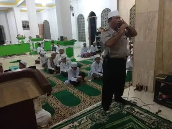 Kompol Ubaidillah Kunjungi Ulama dan Santri Sebelum Pindah Tugas dari Kapolsek Neglasari ke Polsek Benda