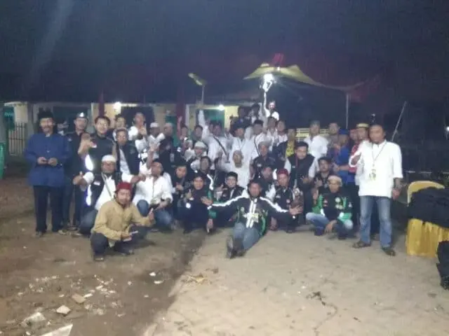 Ojek Online, Pangkalan, dan Sopir Angkot Bersatu Jalin Sinergitas Menggelar Tabligh Akbar Isra Mi'raj di Poris Plawad Ojek Online, Pangkalan, dan Sopir Angkot Bersatu Jalin Sinergitas Menggelar Tabligh Akbar Isra Mi'raj di Poris Plawad