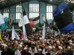 Cegah Tawuran dan Penggunaan Narkoba Ribuan Pelajar Bersholawat Cegah Tawuran dan Penggunaan Narkoba Ribuan Pelajar Bersholawat