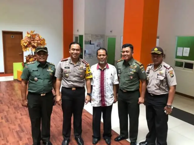 Jalin Silaturahmi, Kapolres Metro Tangerang Kota dan Jajaran TNI/Polri Sambangi Kampus Ahmad Dahlan Jalin Silaturahmi, Kapolres Metro Tangerang Kota dan Jajaran TNI/Polri Sambangi Kampus Ahmad Dahlan