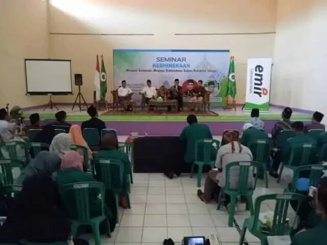 Seminar Kebhinekaan di Stisnu Nusantara, Sekjen PBNU Tegaskan Pancasila Selaras dengan Islam Seminar Kebhinekaan di Stisnu Nusantara, Sekjen PBNU Tegaskan Pancasila Selaras dengan Islam
