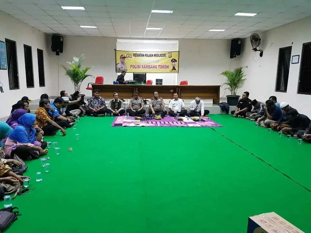 Kapolsek Neglasari Jalin Sinergi 3 Pilar Jelang Pilkada Kota Tangerang Kapolsek Neglasari Jalin Sinergi 3 Pilar Jelang Pilkada Kota Tangerang