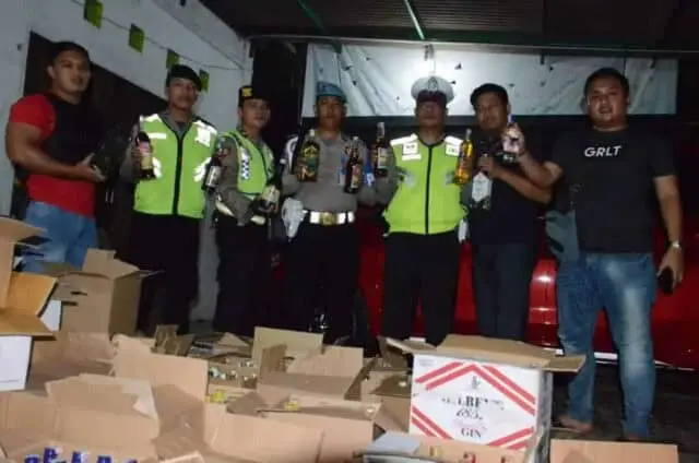 Jelang Ramadhan, Polresta Tangerang Sita Ribuan Botol Miras Jelang Ramadhan, Polresta Tangerang Sita Ribuan Botol Miras