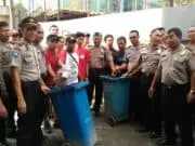 Bersama FSPMI, Polsek Jatiuwung Laksanakan Kerja Bakti Jelang May Day Bersama FSPMI, Polsek Jatiuwung Laksanakan Kerja Bakti Jelang May Day