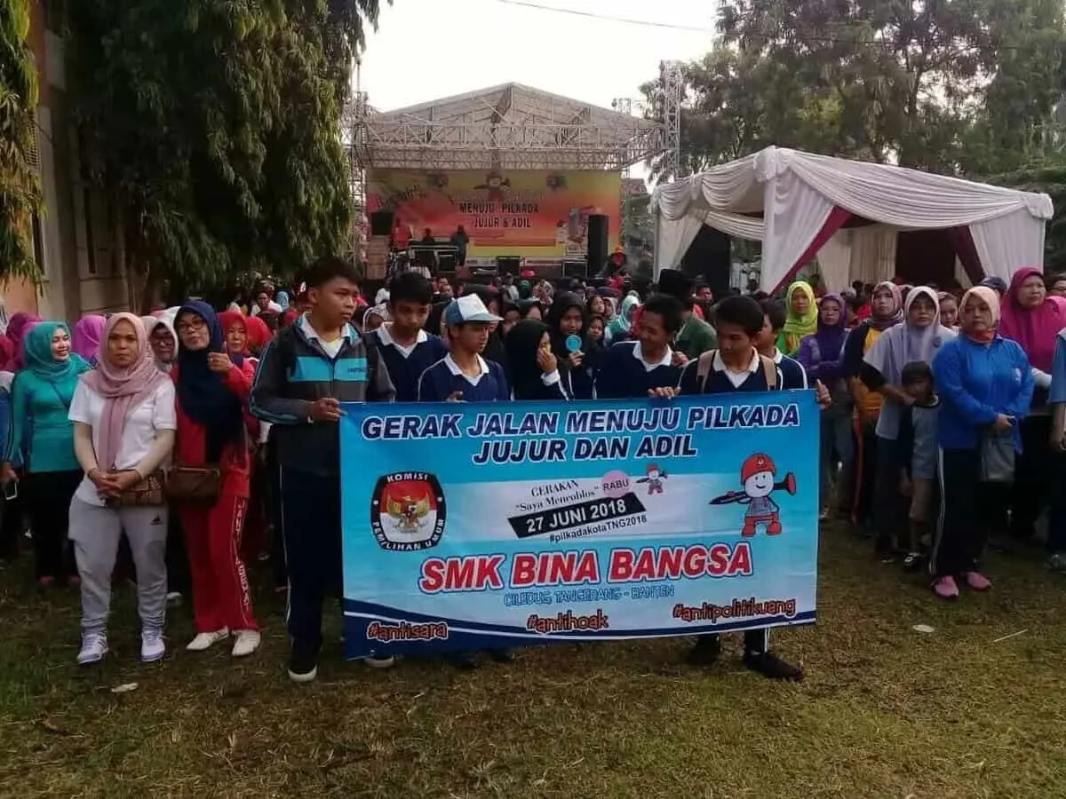 PPK Ciledug Ajak Masyarakat Jalan Santai untuk Sukseskan Pilkada Kota Tangerang PPK Ciledug Ajak Masyarakat Jalan Santai untuk Sukseskan Pilkada Kota Tangerang