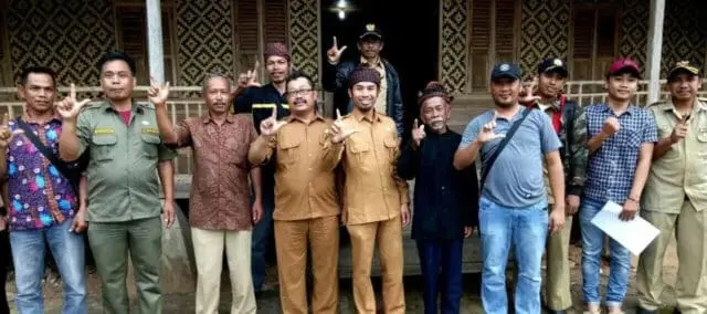Desa Warungbanten Gelar Pelatihan Pemetaan Partisipatif, Jaro Ruhandi: “Transformasi Pengetahuan Harus Melibatkan Nilai Kesetaraan Gender” Desa Warungbanten Gelar Pelatihan Pemetaan Partisipatif, Jaro Ruhandi: “Transformasi Pengetahuan Harus Melibatkan Nilai Kesetaraan Gender”