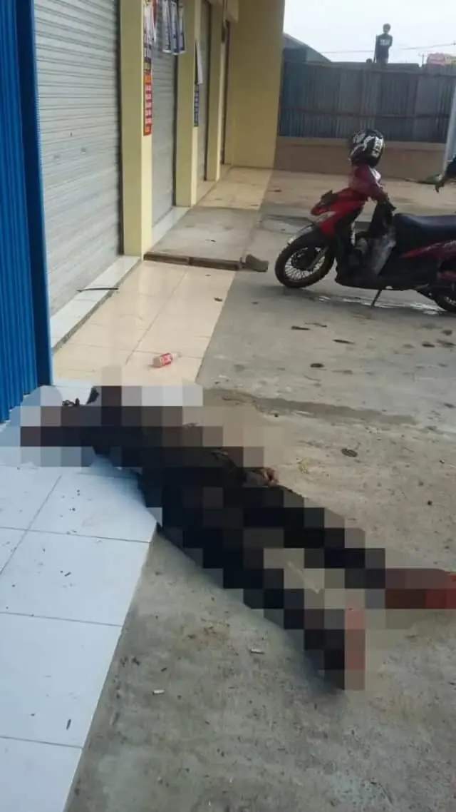 Seorang Tuna Wisma Ditemukan Tewas di Depan Bengkel Sepeda Motor Seorang Tuna Wisma Ditemukan Tewas di Depan Bengkel Sepeda Motor
