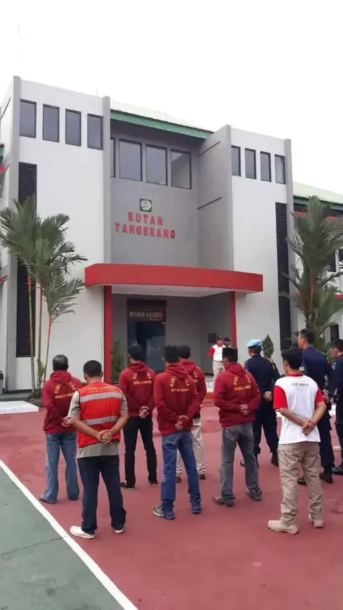 Peringati Hari Kebangkitan Nasional, Napi Rutan Klas I Jambe Tangerang Gelar Kerja Bakti Ganti Cat Merah Putih Peringati Hari Kebangkitan Nasional, Napi Rutan Klas I Jambe Tangerang Gelar Kerja Bakti Ganti Cat Merah Putih