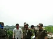 Disegel Satpol PP, Pelaksana Proyek Penurapan Sungai di PT Arjuna Membangkang Disegel Satpol PP, Pelaksana Proyek Penurapan Sungai di PT Arjuna Membangkang