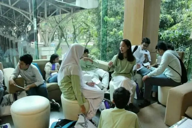 HI UPH Edukasi Publik mengenai Wawasan Global lewat Pameran dan Workshop HI UPH Edukasi Publik mengenai Wawasan Global lewat Pameran dan Workshop