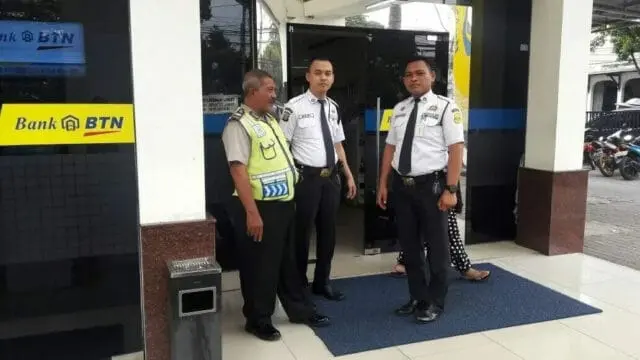Antisipasi Tindak Kejahatan Perbankan, Kapolsub Sektor Palem Semi Kunjungi Bank BTN Antisipasi Tindak Kejahatan Perbankan, Kapolsub Sektor Palem Semi Kunjungi Bank BTN