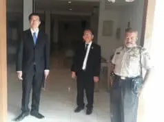 Berikan Rasa Aman Kepada Jemaat Yang Beribadah di Gereja Tiberias, Aiptu Purwanto Lakukan Pengamanan Berikan Rasa Aman Kepada Jemaat Yang Beribadah di Gereja Tiberias, Aiptu Purwanto Lakukan Pengamanan
