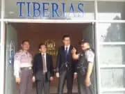 Berikan Rasa Aman, Kapolsub Sektor Palem Semi Bersama Bhabinkamtibmas Panbar Lakukan Pengamanan Gereja Berikan Rasa Aman, Kapolsub Sektor Palem Semi Bersama Bhabinkamtibmas Panbar Lakukan Pengamanan Gereja