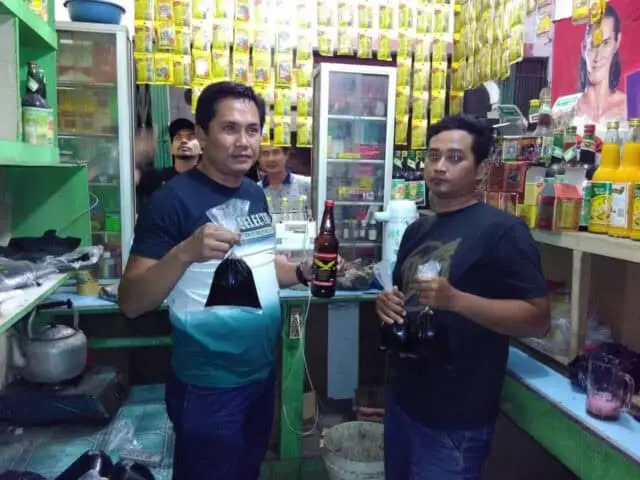 Ramadhan : Sat Reskrim Polsek Batu Ceper Amankan Miras Dari Penjual Jamu Ramadhan : Sat Reskrim Polsek Batu Ceper Amankan Miras Dari Penjual Jamu