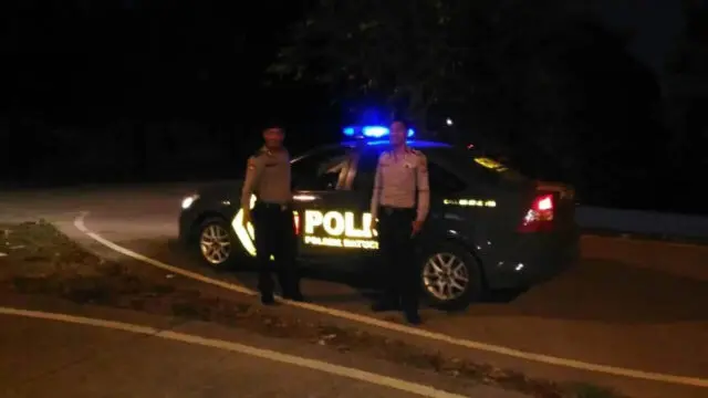 Jelang Waktu Sahur, Personil Polsek Batu Ceper Antisipasi Tawuran Warga Jelang Waktu Sahur, Personil Polsek Batu Ceper Antisipasi Tawuran Warga