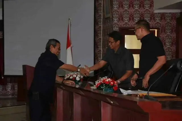 DPRD Kota Tangerang Gelar Rapat Paripurna Bahas Tiga Raperda Inisiatif DPRD Kota Tangerang Gelar Rapat Paripurna Bahas Tiga Raperda Inisiatif