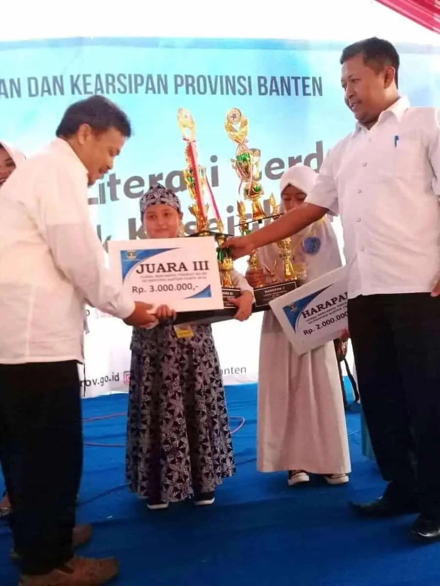 SDN 1 Sajira Kab. Lebak Raih Juara Tiga Setelah Bersaing Ketat Dalam Lomba Bercerita Tingkat SD Se-Banten SDN 1 Sajira Kab. Lebak Raih Juara Tiga Setelah Bersaing Ketat Dalam Lomba Bercerita Tingkat SD Se-Banten
