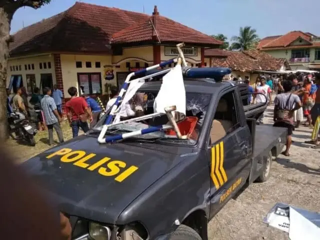 Polres Lebak Tangkap Pelaku Perusakan Polsek Bayah Polres Lebak Tangkap Pelaku Perusakan Polsek Bayah