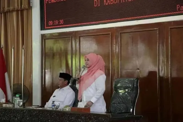 Bupati Harapkan Pembangunan Jalur Kereta Api Ganda Pandeglang-Serang Bupati Harapkan Pembangunan Jalur Kereta Api Ganda Pandeglang-Serang