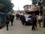 Densus 88 Gerebek Terduga Teroris di Pinang Kota Tangerang Densus 88 Gerebek Terduga Teroris di Pinang Kota Tangerang