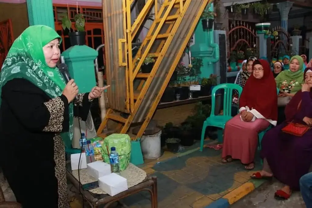 Yati Rohayati Gelar Reses DPRD Kota Tangerang, Warga Koang Jaya Minta Anggaran Bedah Rumah Ditingkatkan dan Ada Bantuan untuk Lansia Yati Rohayati Gelar Reses DPRD Kota Tangerang, Warga Koang Jaya Minta Anggaran Bedah Rumah Ditingkatkan dan Ada Bantuan untuk Lansia