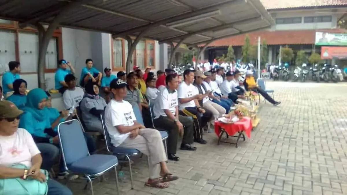 Muspika Kecamatan Kelapa Dua Gelar Acara Gerak Jalan Sehat Meriahkan Pilbub Kabupaten Tangerang