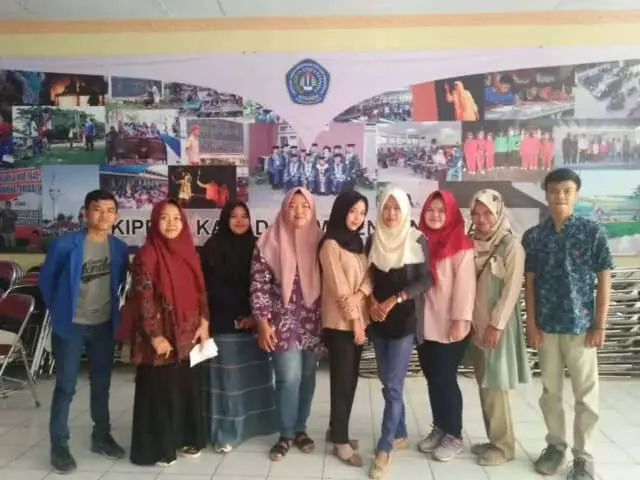 Pelatihan Jurnalistik LPM Hujan Crew Digelar Penuh Kesederhanaan Pelatihan Jurnalistik LPM Hujan Crew Digelar Penuh Kesederhanaan