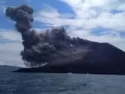 Di Selat Sunda Provinsi Lampung, Anak Gunung Krakatau Erupsi Capai 1000 Meter Di Selat Sunda Provinsi Lampung, Anak Gunung Krakatau Erupsi Capai 1000 Meter