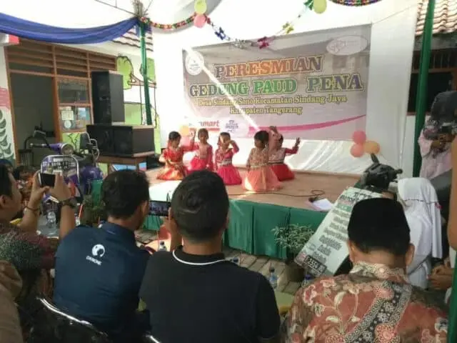 Pentas Seni Meriahkan Peresmian Gedung PAUD Pena Desa Sindang Sono Kabupaten Tangerang Pentas Seni Meriahkan Peresmian Gedung PAUD Pena Desa Sindang Sono Kabupaten Tangerang
