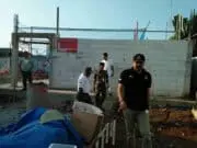 Tim Paku Bumi Gakumda Segel Tiga Bangunan tak Miliki IMB Tim Paku Bumi Gakumda Segel Tiga Bangunan tak Miliki IMB