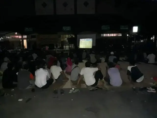 Terminal Poris Plawad Gelar Nobar Laga Final Piala Dunia 2018 Bersama Masyarakat Terminal Poris Plawad Gelar Nobar Laga Final Piala Dunia 2018 Bersama Masyarakat
