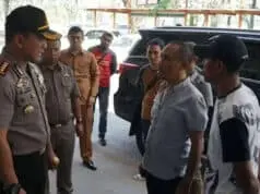 Kapolresta Tangerang Pimpin Penyegelan Toba Cafe di Panongan Kapolresta Tangerang Pimpin Penyegelan Toba Cafe di Panongan